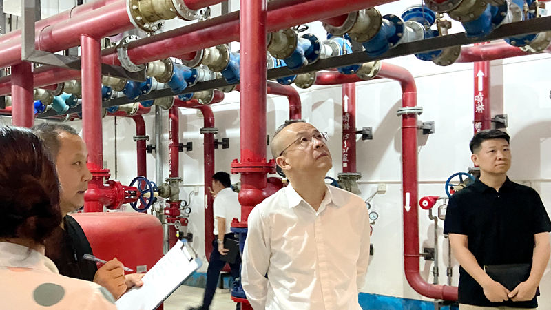 筑牢“五一”安全防线 李文华率队开展节前安全检查